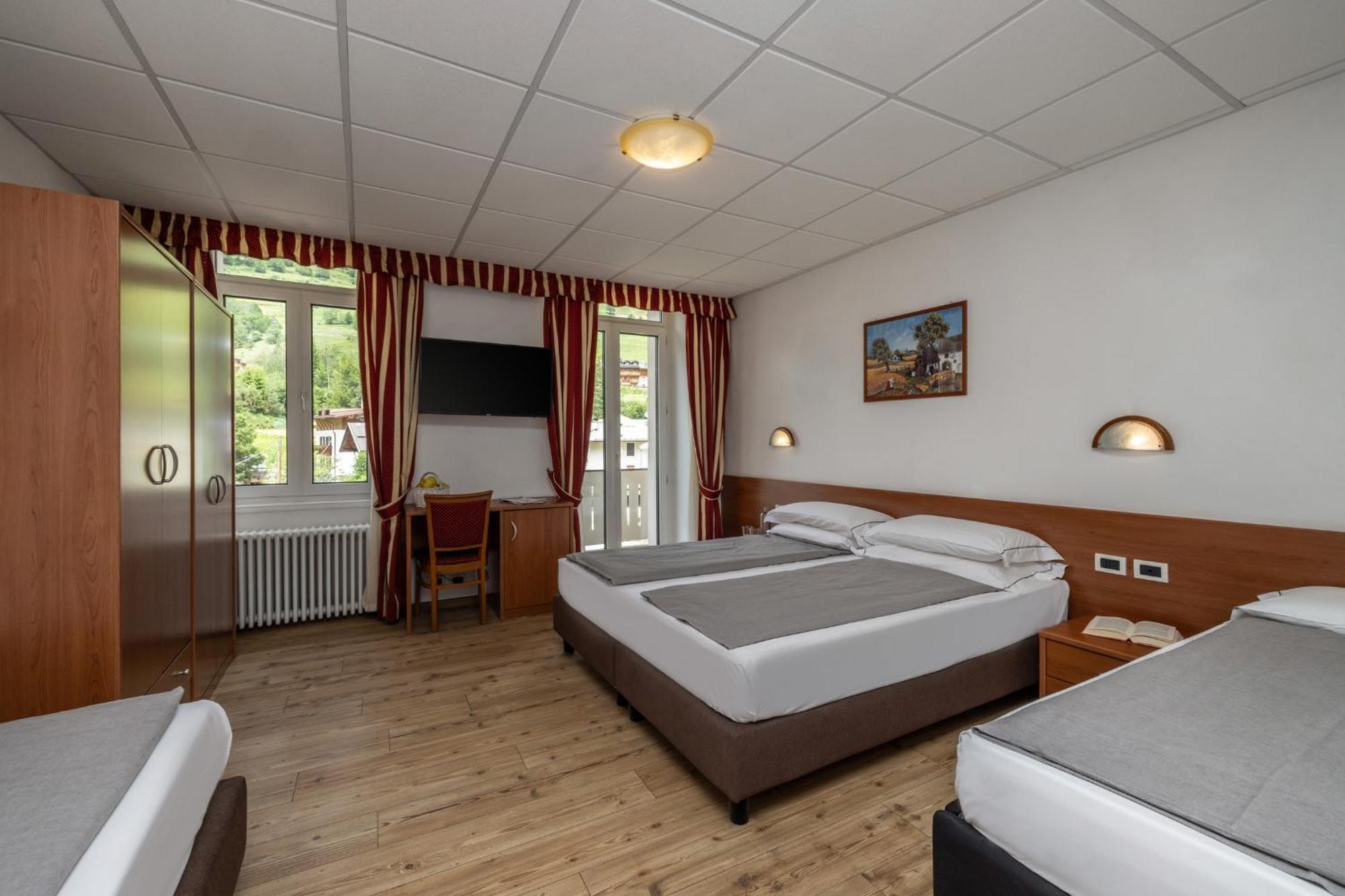 Hotel Pejo Пейо-Фонті Номер фото